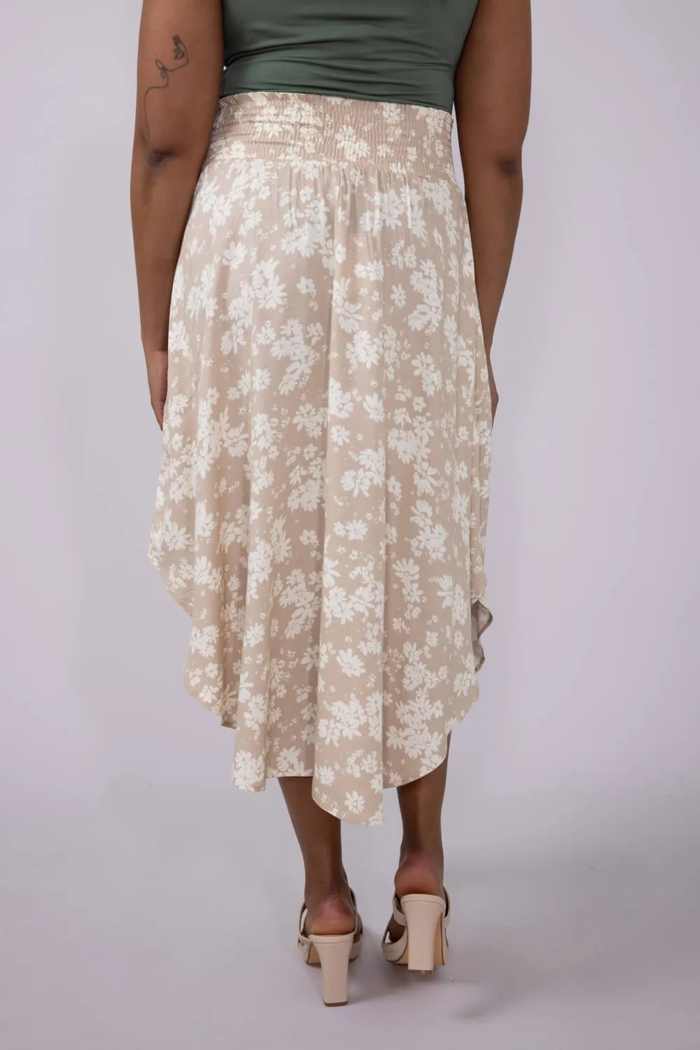 Ditsy Floral Hi-Low Midi Skirt for Women in White Taupe | VNS16762Q6-TAUPEWHITE