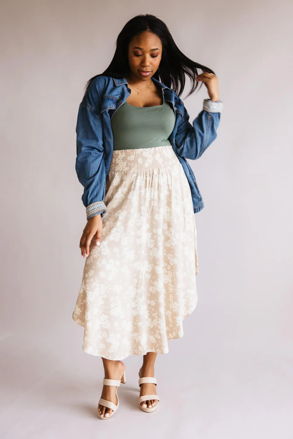 Ditsy Floral Hi-Low Midi Skirt for Women in White Taupe | VNS16762Q6-TAUPEWHITE