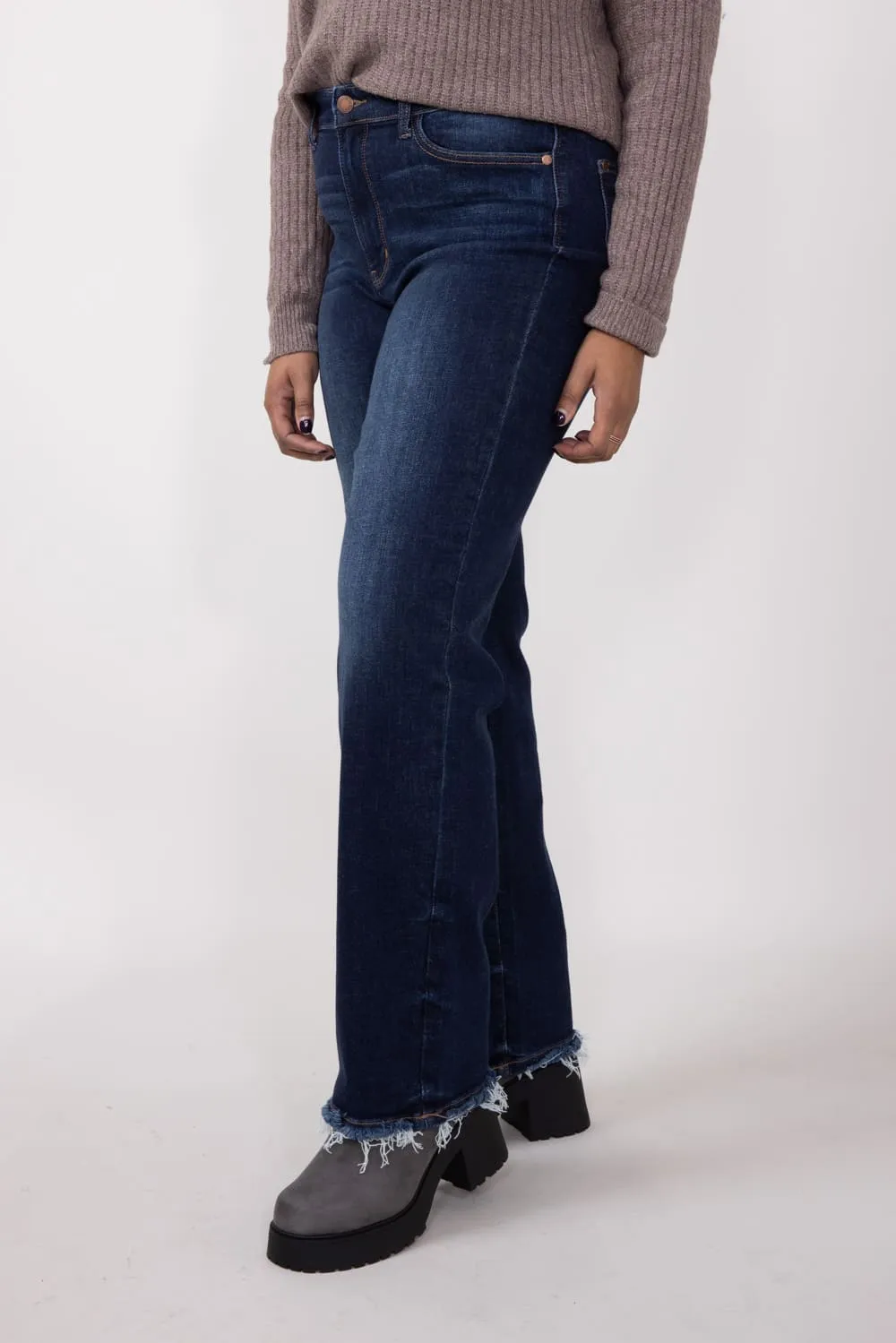 Judy Blue Midrise Dark Wash Straight Frayed Hem Jeans for Women | 82622REG