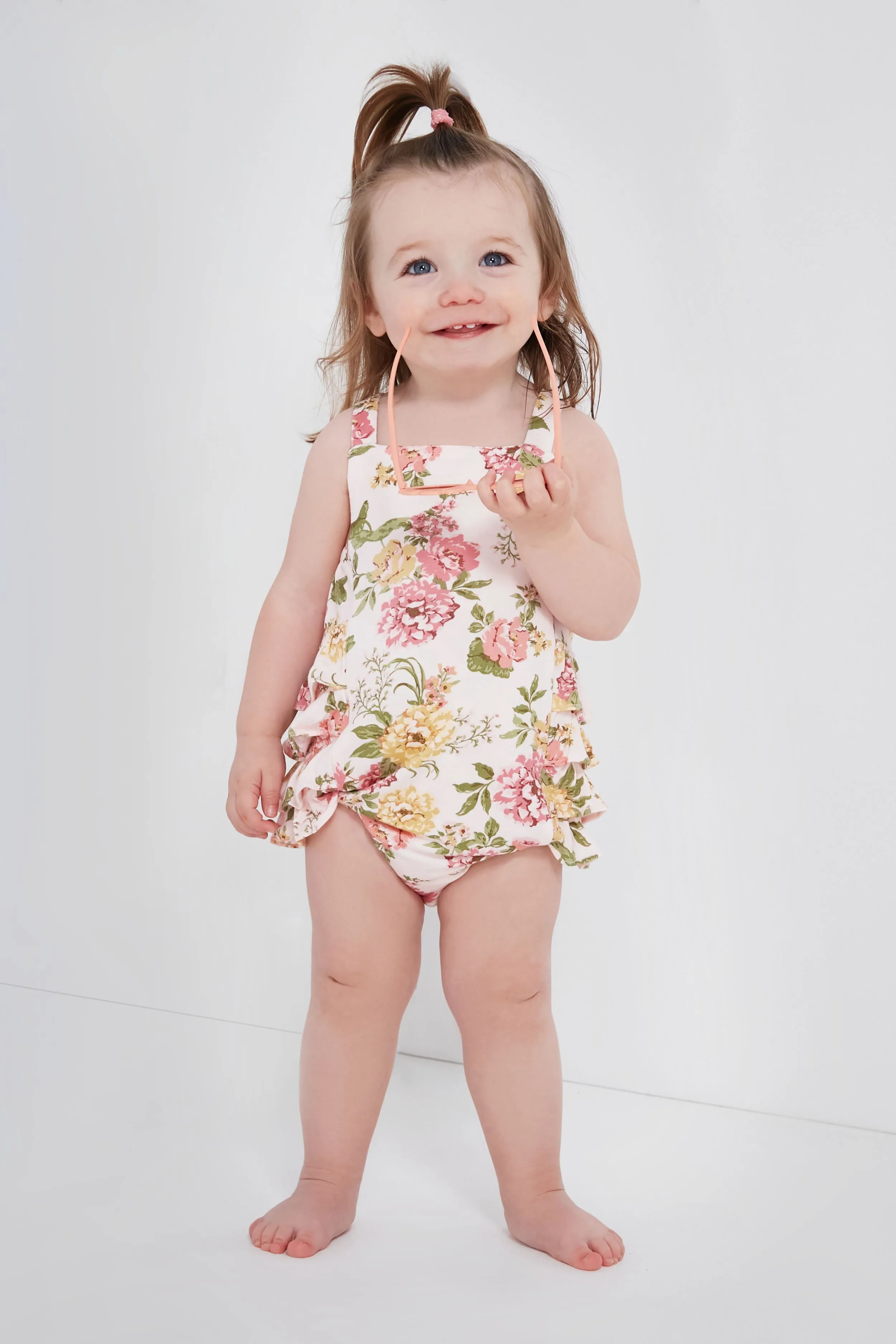 Peachy Keen Flower Sunglasses