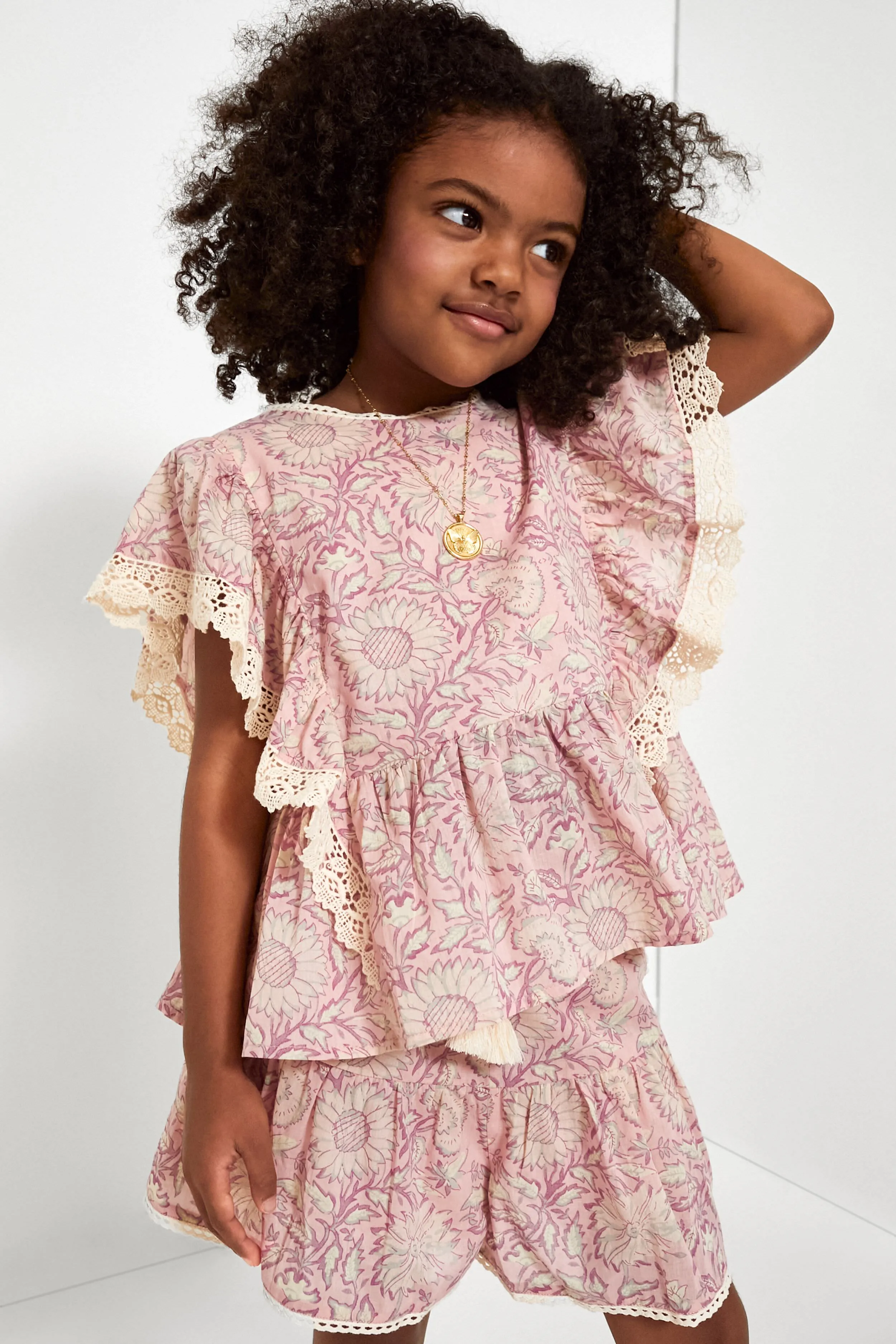 Pink Daisy Garden Alambra Shorts