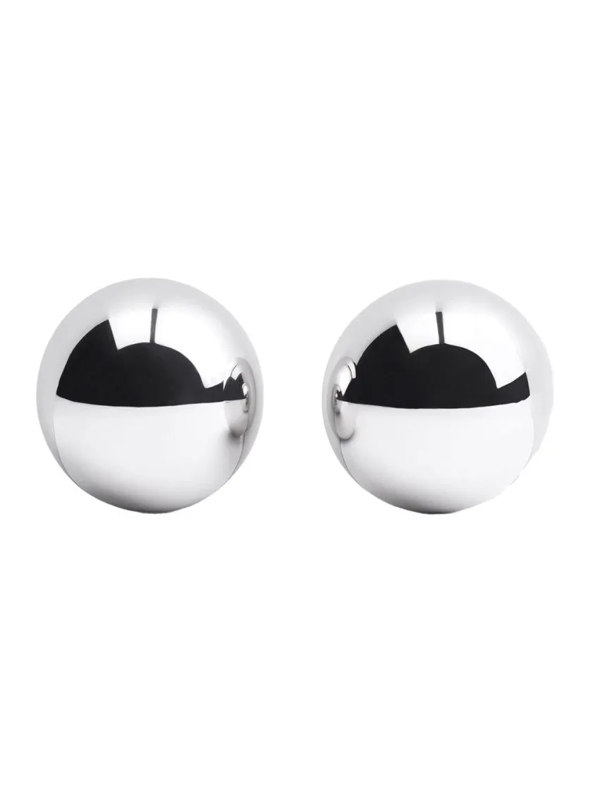 Salon' Silver-Colored Earrings With Snap Closure