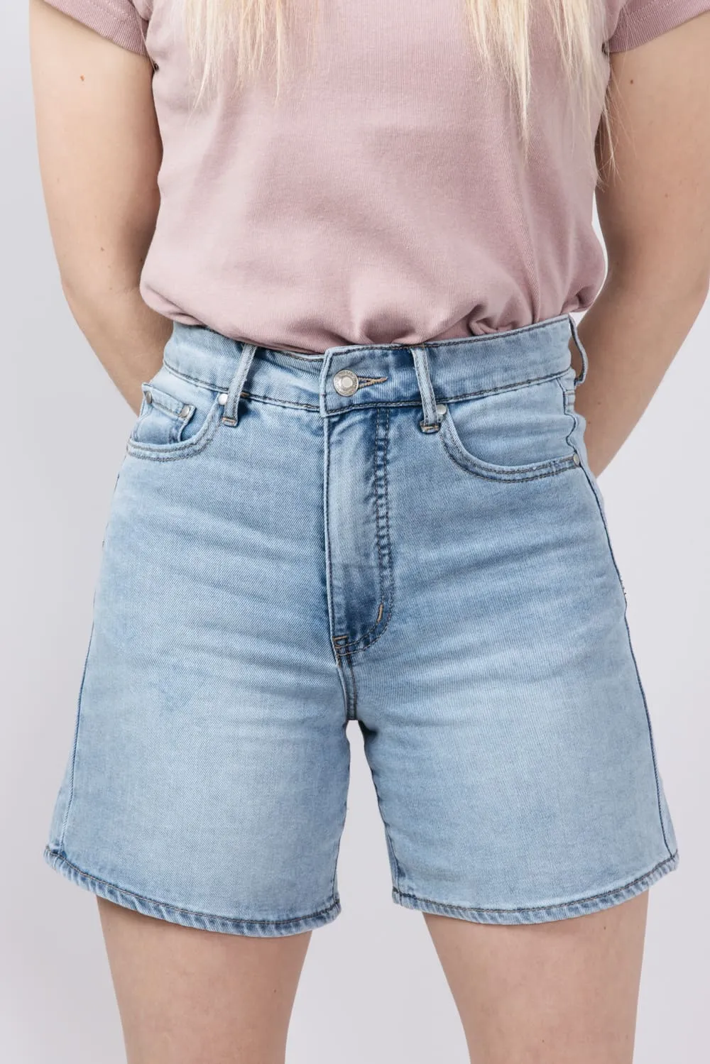 Thread & Supply Cloud Clean Denim Shorts for Women | B2369CDSTS-LIGHTWASH