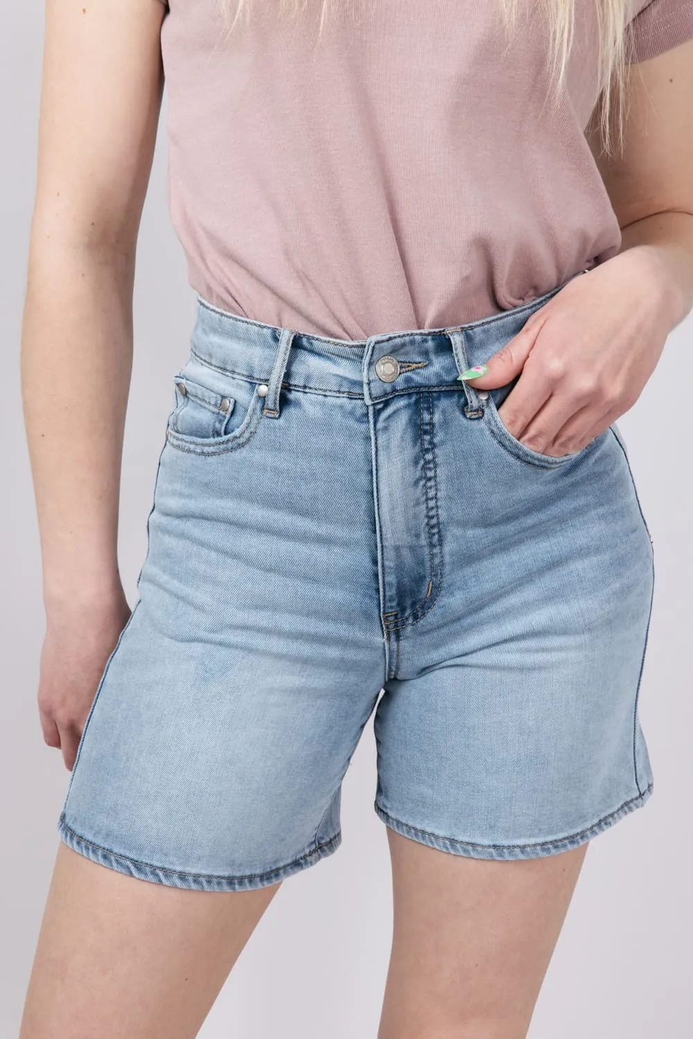 Thread & Supply Cloud Clean Denim Shorts for Women | B2369CDSTS-LIGHTWASH