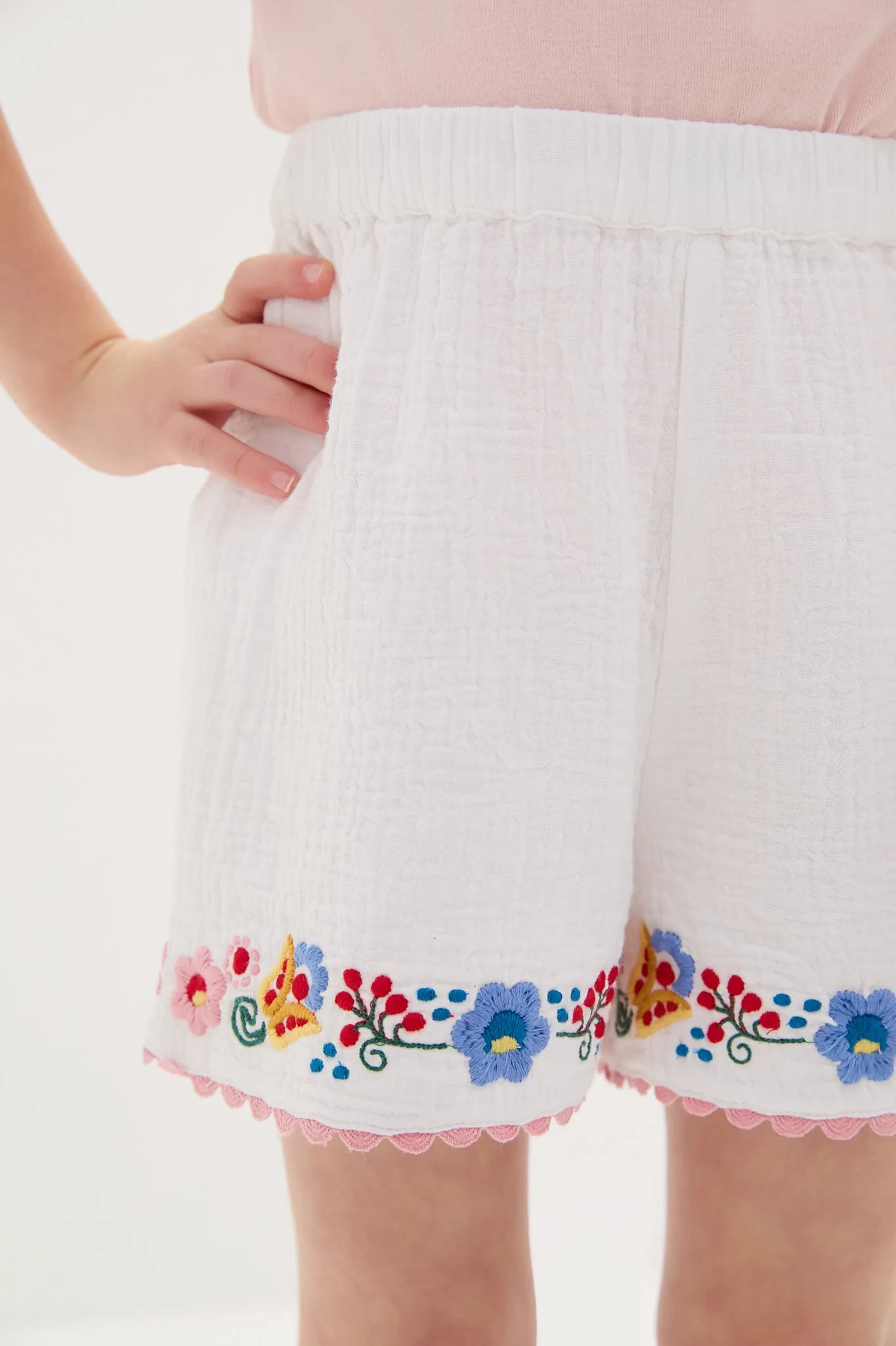 White Vally Shorts